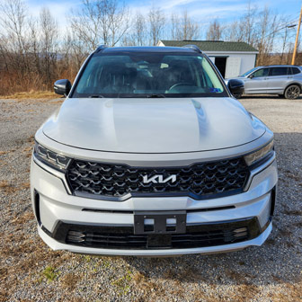 2022 Kia Sorento, Front-end view